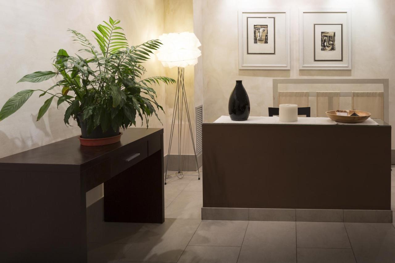 אירורצון Hotel Plazaola מראה חיצוני תמונה