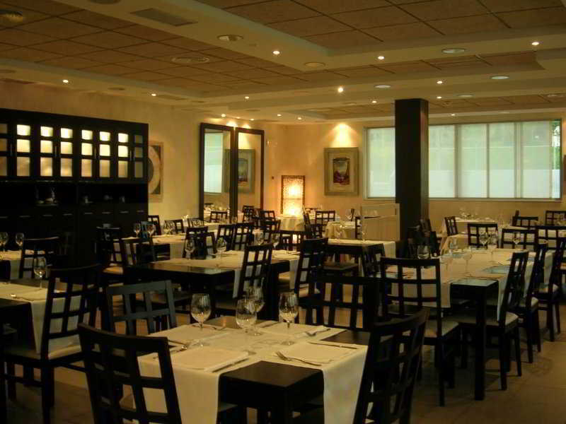 אירורצון Hotel Plazaola מראה חיצוני תמונה